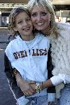 Amsterdam 16 november 2005
Premiere Chicken Little in Pathe arena.
Natasja Froger met zoon