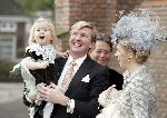 Wassenaar 19 november 2005
Doop prinses Alexia en kerk Wassenaar.
Maxima met Alexia en Prins Willem Alexander met Amalia
