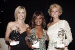 Amsterdam 28 november 2005
Beau Monde awards in het hilton.
Tooske Breugem Ellemieke Vermolen en Sylvana Simons