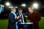 Eindhoven, 1 November 2005
Wedstrijd Champions League seizoen 2005/2006tussen PSV-AC Milaan, eindstand 1-0
Studio Sport presentator Tom Egbers in  gesprek met Johan Cruyff en Guus Hiddink
Foto: © Peter Smulders