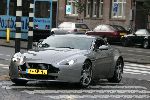 Amsterdam 26 november 2005
Winston Gerschtanowitz in zijn nieuwe Aston Martin Vantage.