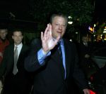 Amsterdam 6 oktober 2006
Premiere an inconvenient Truth in Tuschinski.
Al Gore verlaat de bioscoop via de achteruitgang