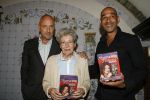 Amsterdam 26 september 2006
Presentatie dvd  Sylvia Millecam.
Moeder Sylvia millecam en Nol en Alfred v d Heuvel
