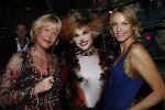Rotterdam 7 oktober 2006
Premiere Cats in het nieuwe luxor.
 Anouk v Nes met Sheila de Vries en Mickey Hoogendijk