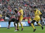 Eindhoven, 20 Oktober 2006 
Kompetitiewedstrijd PSV-Roda JC Seizoen 2006/2007
Eindstand 4-1
Arouna Kone in duel met Marcel de Jong en Pa Modou Kah