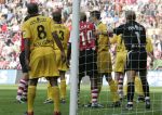 Eindhoven, 20 Oktober 2006 
Kompetitiewedstrijd PSV-Roda JC Seizoen 2006/2007
Eindstand 4-1
Arouna Kone wordt aan zijn shirt getrokken door Davy de Fauw (12) 
Shirtje trekken