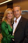 Amsterdam 28 september 2006
Connie Breukhoven samen met haar man Hans Breukhoven bij de dolle dwaze dagen in Bijenkorf