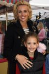 Amsterdam 6 oktober 2006
Premiere Winx club in pepsi stage.
Daphne Deckers met haar dochtertje Emma