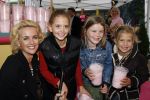 Amsterdam 6 oktober 2006
Premiere Winx club in pepsi stage.
Daphne Deckers met haar dochtertje Emma