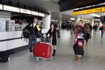 Schiphol 5 oktober 2006
Cast Onderweg naar morgen ONM vertrekken naar Turkije vanweg 25ooe aflevering.
Erik Bouman