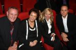 Breda, 17 Oktober 2006
Perspresentatie, persconferentie en tonen van nieuwe DVD beelden en CD in het Chasse theater
Frans Bauer hier samen met Mariska Bauer en zijn ouders
