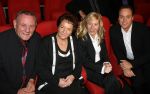 Breda, 17 Oktober 2006
Perspresentatie, persconferentie en tonen van nieuwe DVD beelden en CD in het Chasse theater
Frans Bauer hier samen met Mariska Bauer en zijn ouders
