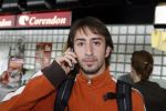 Schiphol 5 oktober 2006
Cast Onderweg naar morgen ONM vertrekken naar Turkije vanweg 25ooe aflevering.
Gurkan Kucukseturk met gsm