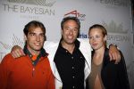 Amsterdam 30 september 2006
feestje A1 grand prix in club Onassis.
  Jeroen Bleekemolen Tom Coronel en zijn vriendin