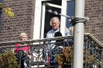 Amsterdam 11 oktober 2006
Josine v dalsum op balkon van haar appartement.John v d Rest