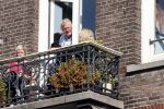Amsterdam 11 oktober 2006
Josine v dalsum op balkon van haar appartement.John v d Rest