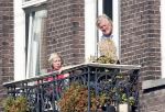 Amsterdam 11 oktober 2006
Josine v dalsum op balkon van haar appartement.John v d Rest