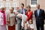 Apeldoorn 8 oktober 2006
Doop Prinses Leonore in het Loo in Apeldoorn.
Prinses Laurentien Prins Constantijn Koningin Beatrix Laurens jan Brinkhorst Prinses Eloise Prins Claus Cazimir en Eleonor.
