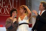 Amsterdam, 18 Oktober 2006
Beau Monde Awards 2006
 Leontine Borsato  Ruby Wax en Leco v Zadelhoff