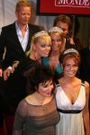 Amsterdam, 18 Oktober 2006
Beau Monde Awards 2006
Winnaressen Bridget Maasland, Leontine Borsato Ellemieke Vermolen Ruby Wax en Leco v Zadelhoff