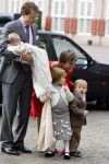 Apeldoorn 8 oktober 2006
Doop Prinses Leonore in het Loo in Apeldoorn.
Prinses Laurentien Prins Constantijn Koningin Beatrix Laurens jan Brinkhorst Prinses Eloise Prins Claus Cazimir en Eleonor.
Peter Smulders bv