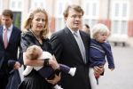 Apeldoorn 8 oktober 2006
Doop Prinses Leonore in het Loo in Apeldoorn.
Prinses Mabel en Prins Constantijn met hun kinderen Luana en Zaria
Peter Smulders bv