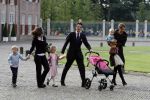 Apeldoorn 8 oktober 2006
Doop Prinses Leonore in het Loo in Apeldoorn.
Prinses Marilenen Prins Maurits met hun kinderen Prinses Anna Prins Lucas en Prinses Felicia met hun aupair  
Peter Smulders bv