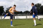 Beverwijk 5 oktober 2006
Rafael v d Vaart aan het revalideren na zijn heup blessure met Ton Pronk.