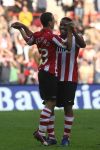 Eindhoven, 15 Oktober 2006 PSV-Roda JC, eindstand 4-1
Kompetitie Seizoen 2006/2007
Roy Beerens heeft zijn eerste officiele doelpunt voor PSV 1 gescoor en wordt gefeliciteerd door Jefferson Farfan