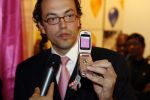 Amsterdam 5 oktober 2006
Winston Gerschtanowitz  Paul Wilkens en Marcel Timmerhuis bij presentatie Pink Ribbon Samsung en KPN.