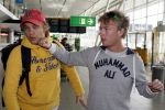 Schiphol 5 oktober 2006
Cast Onderweg naar morgen ONM vertrekken naar Turkije vanweg 25ooe aflevering.
Sander Foppele en ... onm acteur