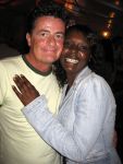 Haarlem 5 augustus 2006
Johnny Kraaykamp jr met zijn vriendin Sophia Ojienda op Harlem Culinair.