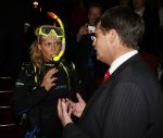 Amsterdam 6 oktober 2006
Premiere an inconvenient Truth in Tuschinski.
Jan Peter Balkenende en Sophie Hilbrand in duikpak.