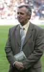 Eindhoven, 20 Oktober 2006 
Kompetitiewedstrijd PSV-Roda JC Seizoen 2006/2007
Eindstand 4-1
Willy v d Kuylen overhandigt het boek over Coen dillen aan de weduwe.