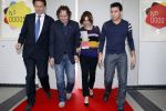 Den Haag 26 september 2009
Ontwikkelingssamenwerking.nu in de fokker hallen in Den Haag o.l.v Bert Koenders. Aanwezig oa Jan Smit Marco Borsato en Daphne Bunskoek
Peter Smulders bv