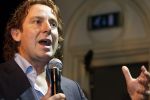 Amsterdam 23 september 2009
Marco Borsato wordt heel emotioneel tijdens persconferentie in Paradiso.
Peter Smulders bv