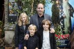 Amsterdam 2 oktober 2010
Premiere Foeksia in Tuschinski. Alain de Levita met kinderen
Peter Smulders bv