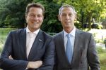 Breukelen 16 juni 2010
Haringparty op Neyenrode. Albert Verlinde met vriend Onno Hoes
Peter Smulders bv
