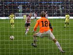 Eindhoven, 24 Oktober 2010
Kompetitiewedstrijd PSV-Feyenoord, eindstand 10-0 Seizoen 2010/2011
De grootste nederlaag van Feyenoord ooit in het betaalde voetbal
Evenaring van de grootste overwinning PSV in het betaald Voetbal
Balazs Dzsudzsak scoort vanuit een penalty, Rob v Dijk is kansloos
Foto Junior Smulders