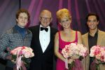 Amsterdam 3 oktober 2010
Premiere Petticoat in Carre met Chantal Janzen. Pieter v Vollenhoven met Chantal Janzen en Freek Bartels
Peter Smulders bv