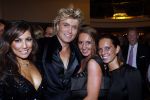 Amsterdam 11 oktober 2010
Premiere Hurricane van Hans Klok in Carre. hans met Denise en Kim Boekhoorn
Peter Smulders bv