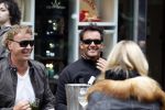 Amsterdam 2 november 2010
Gerard Joling en Wino Omtzigt op terras op de pc hooftstraat.
Peter Smulders bv