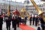 Den Haag 21 september 2010
Prinsjesdag 2010 op het binnenhof en bij paleis Noordeinde. Koningin Beatrix Prins Willem Alexander Prinses Maxima Prins Constantijn Prinses Laurentien . Gouden Koets
Pieter v Vollenhoven en Prinses Margriet
Peter Smulders bv