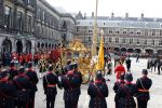 Den Haag 21 september 2010
Prinsjesdag 2010 op het binnenhof en bij paleis Noordeinde. Koningin Beatrix Prins Willem Alexander Prinses Maxima Prins Constantijn Prinses Laurentien . Gouden Koets
Pieter v Vollenhoven en Prinses Margriet
Peter Smulders bv