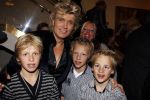 Amsterdam 11 oktober 2010
Premiere Hurricane van Hans Klok in Carre. Hans met fans
Peter Smulders bv