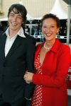 Utrecht 26 september 2010
Premiere Lang en Gelukkig op de filmdagen. Loes Luca met stiefzoon
Peter Smulders bv