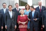 Den Haag 14 oktober 2010
Het kabinet van President Mark Rutte bij Koningin Beatrix op huis ten Bosch.Henk Kamp Hans Dillen Marja van Bijsterveldt Vliegenthart Gerd Leers Uri Rosenthal Maxim Verhagen Piet Hein Donner Ivo Opstelten Jan Kees de Jager Melanie Schultz van Haegen Maas Geesteranus en Edith Schippers