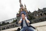 Parijs 2 oktober 2010
Martijn Krabbe met dochters Michelle en Jasmijn in disneyland.
Peter Smulders bv