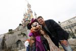 Parijs 2 oktober 2010
Martijn Krabbe met dochters Michelle en Jasmijn in disneyland.
Peter Smulders bv
