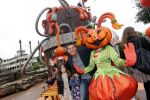 Parijs 2 oktober 2010
Martijn Krabbe met dochters Michelle en Jasmijn in disneyland.
Peter Smulders bv